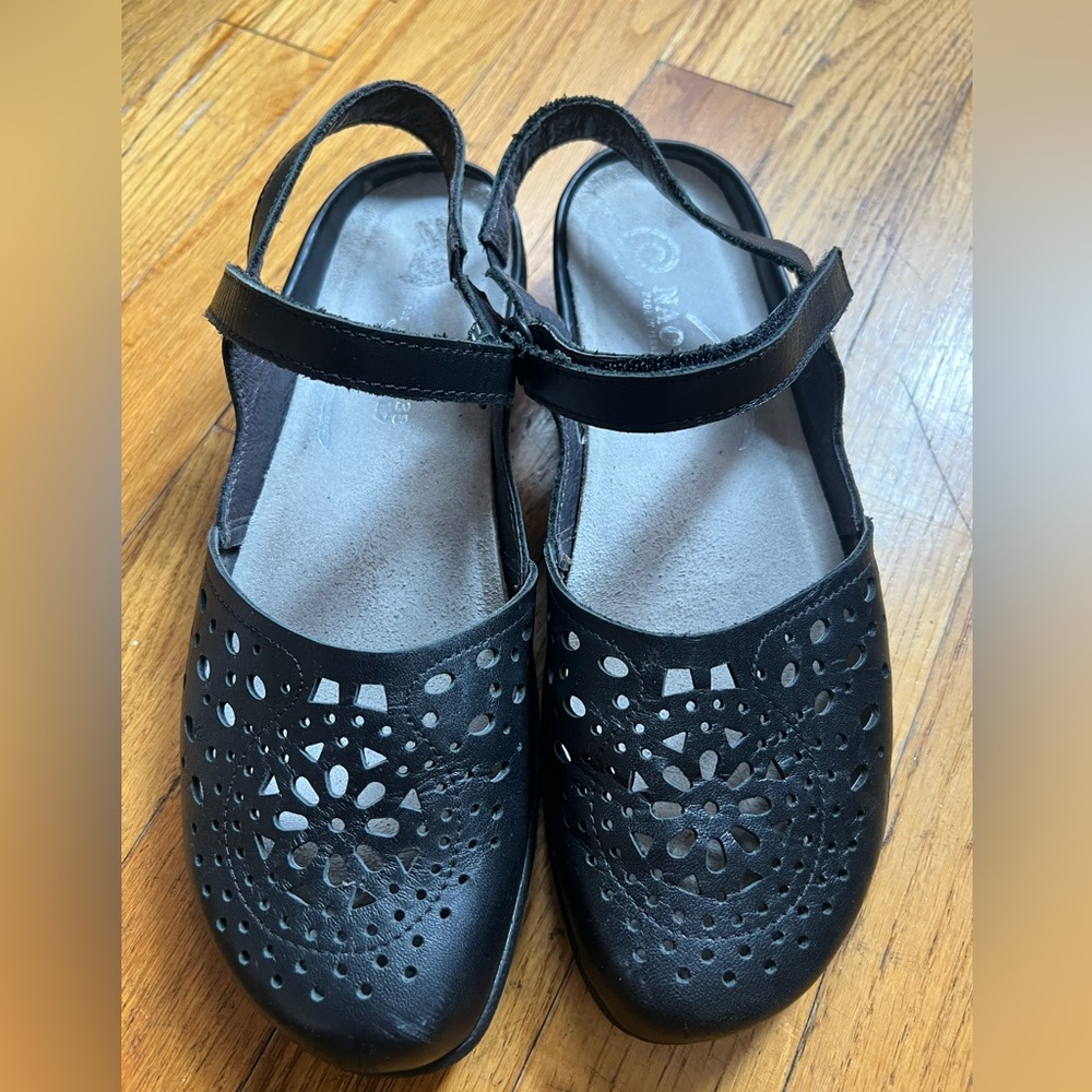 Naot Black Leather Sandals - size 38 (7.5)